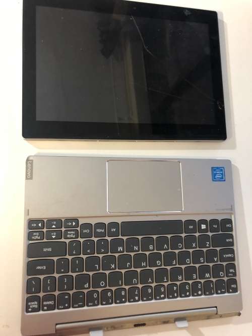 Lenovo MIIX 320 - 2 in 1 Tablet / Laptop   (READ)