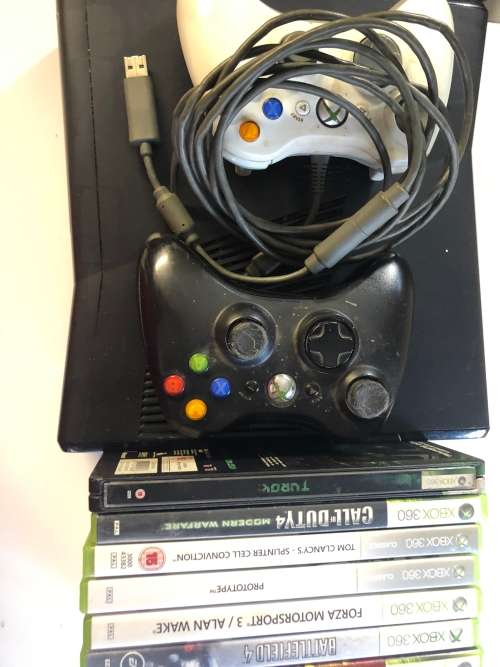 Xbox 360 S Bundle - 9 Games