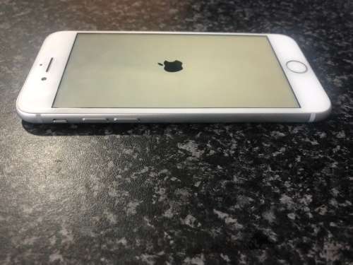 iPhone 8 64GB - Only works on some networks