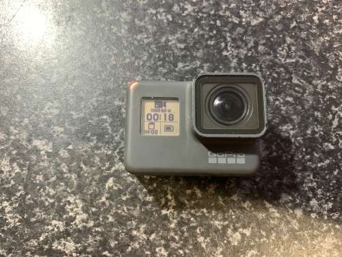 GoPro Hero 5 *Read*