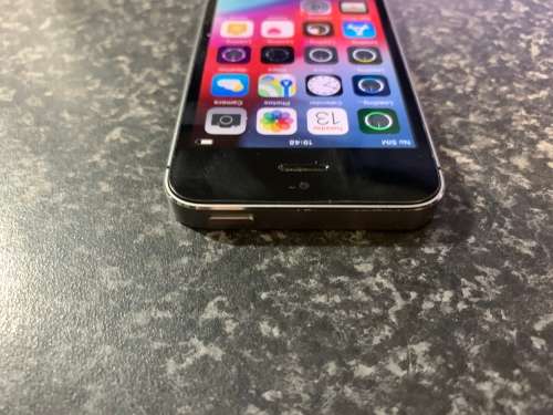iPhone 5s 32GB Space Grey