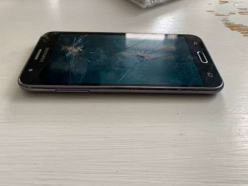 Sasmung Galaxy J5 - Glass Cracked
