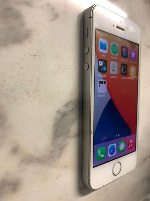 iPhone SE 32GB