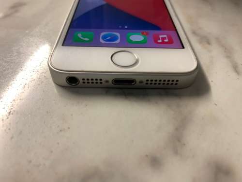 iPhone SE 32GB