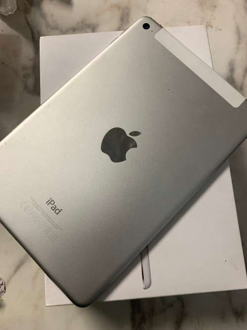 iPad Mini 4 *iCloud locked* Parts or repair