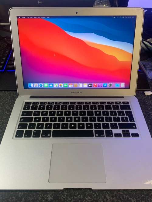 Macbook AIr i5 2017 - Retina Display