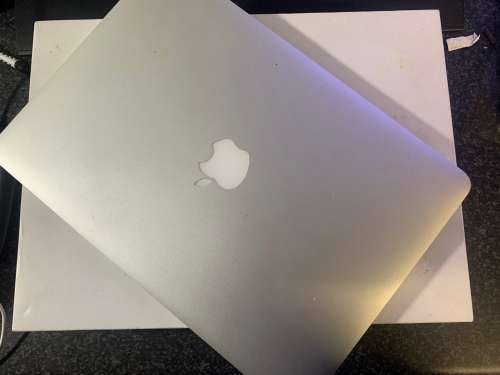 Macbook AIr i5 2017 - Retina Display