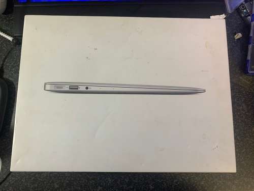 Macbook AIr i5 2017 - Retina Display