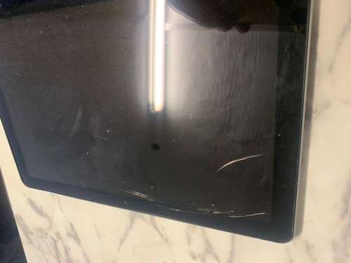 Macbook Pro i7 *Cracked Top Glass*