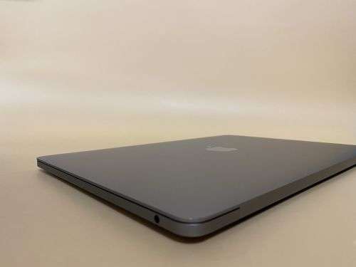 MacBook Pro 2017, i5, 256GB SDD, 8GB RAM