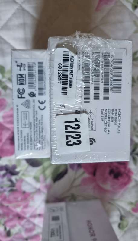 HONOR 90 LITE