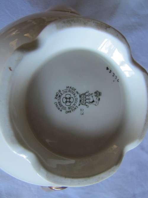 Royal doulton - White with Gold Trim Tea Set