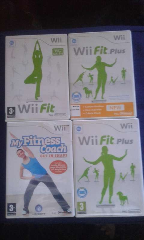 Wii Sports - full package (console, controls, foot boards, games)