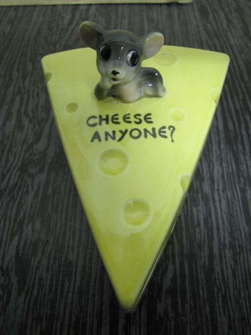 Cheese Dish with Mouse - Foreign