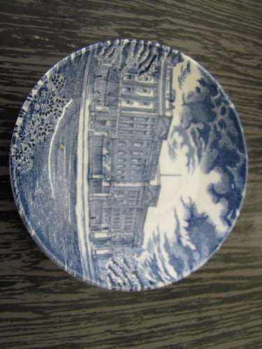 Wedgwood Royal Homes of Britian - Buckingham Palance trinket dish