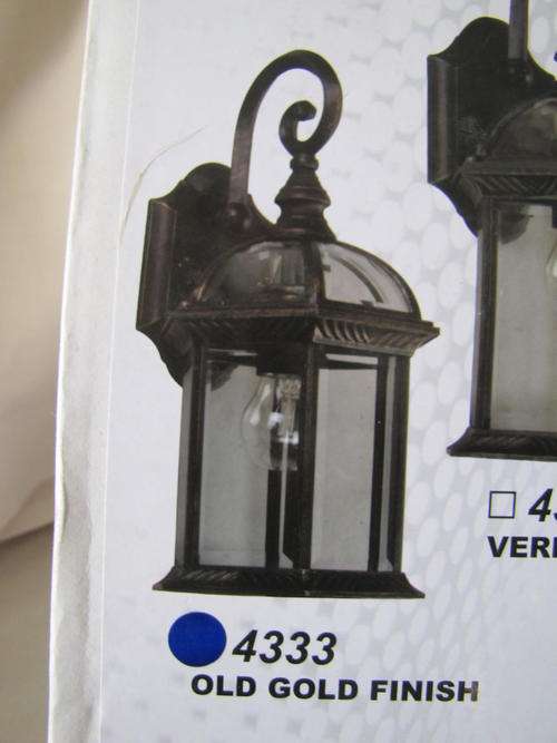 Zebbies Outdoor Wall Lamp - Aluminium - Old Gold Finish