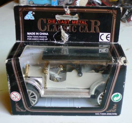 DIE CAST METAL CLASSIC CAR in its original packaging