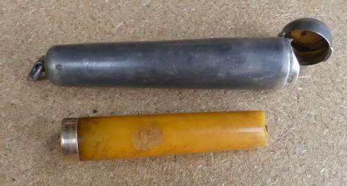Antique Cigarette Filter Silver Holder. -- With Silver marking -- (Burmingham Silver)