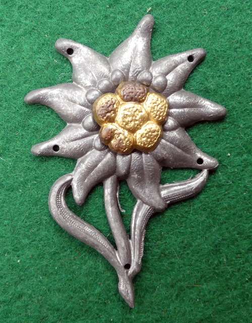 WW2 German Army ELITE Edelweiss Mountain Troops HAT BADGE -- Replica