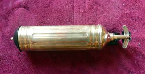 Antique Brass PYRENE fire extinguisher -- With original bracket -- Still full --