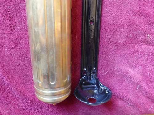 Antique Brass PYRENE fire extinguisher -- With original bracket -- Still full --
