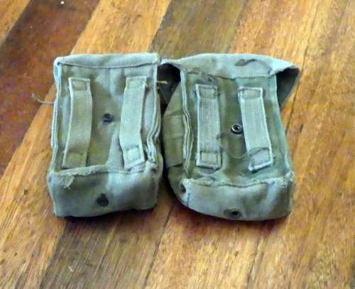 2 x R1 SADF AMMO POUCHES