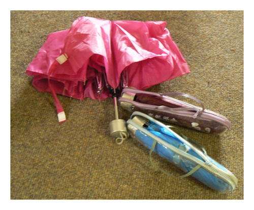 3 stunning bright UMBRELLAS for the price of  LESS than 1!! Have a look !!!!
