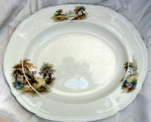 ALFRED MIKIN - "The Inn"Serving Plate - 30cm