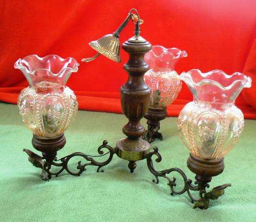 Beautifull Vintage Brass Chandelier with glass shades