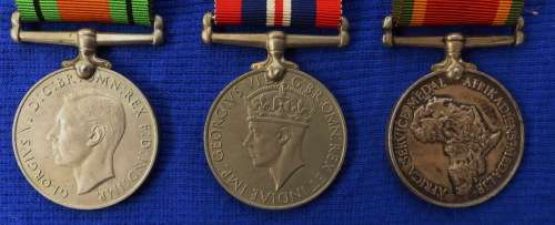 SA WWII medal Group - Defence , War 1939-1945 & Africa Service Medal - CFK Janse van Vuuren 261005