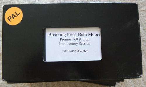 VIDEO - VHS Beth Moore - Breaking Free - Set of 6 Video's
