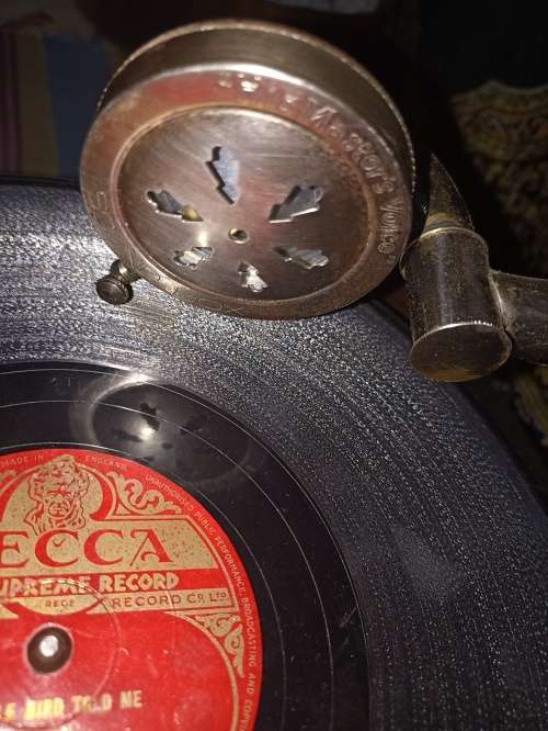 Original Renovated his Master's Voice gramophone 1930 Original no replica.