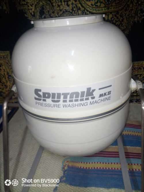 Sputnik handwash machine
