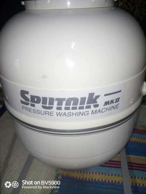 Sputnik handwash machine