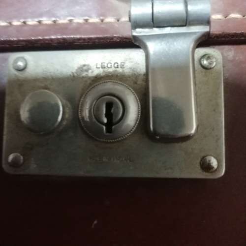 Genuine leather suitcase