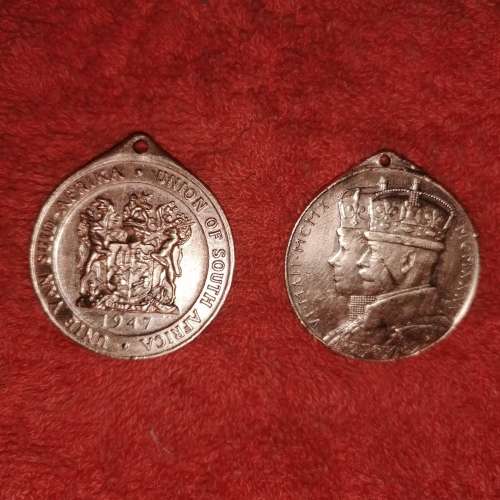 Royal visit Medals x2