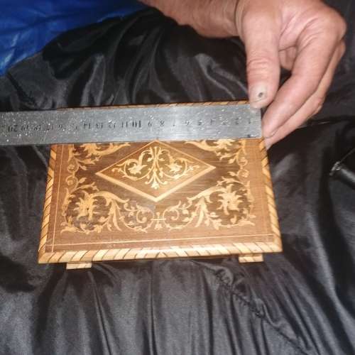 ANTIQUE WOODEN MARQUETING BOX WITH TUFFED FABRIC AND A SECRET LOCK