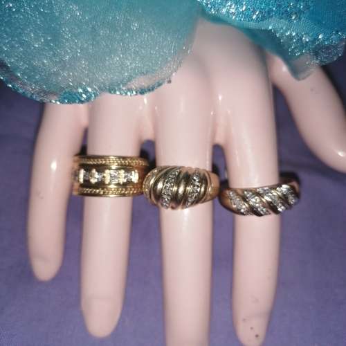 Wow ladies diamond rings lot