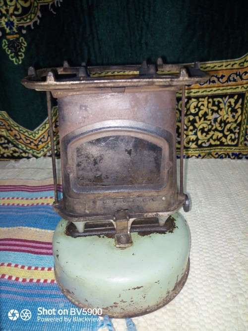Vintage Beatrice Kerosene heater enanel cast iron camping stove