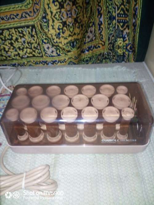 Clairol 21 piece electric curlers with pins