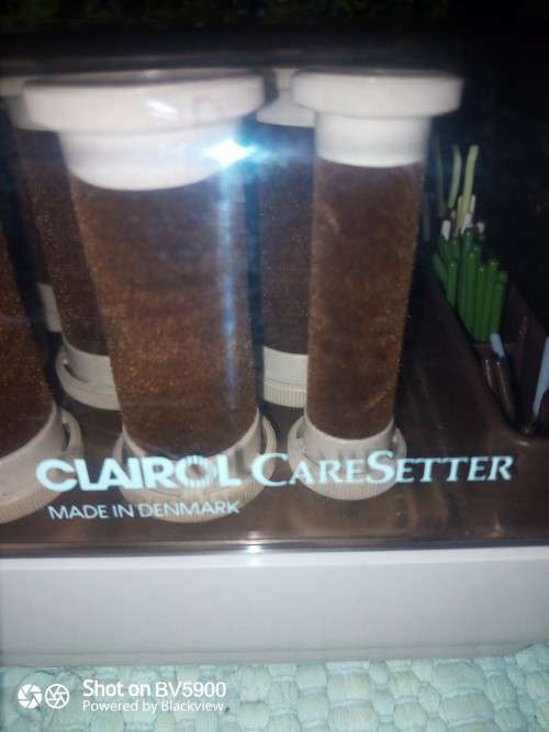 Clairol 21 piece electric curlers with pins