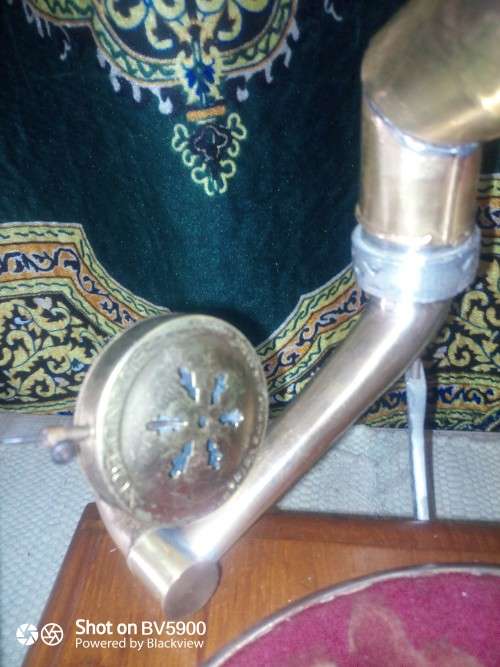 Wow His Masters Voice gramophone vintage original please read