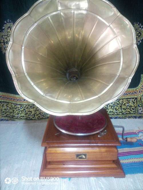 Wow His Masters Voice gramophone vintage original please read