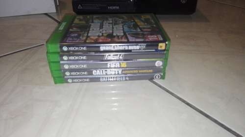 Xbox One Console + 1 Scuf One Wireless Controller + 5 Games