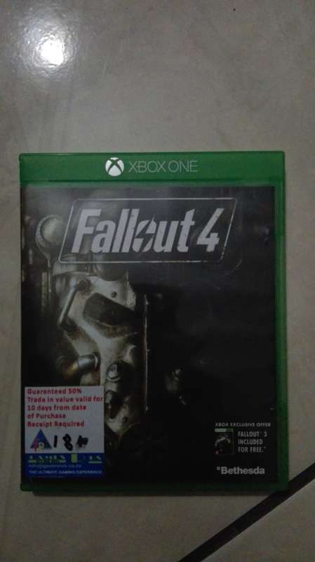Xbox One Console + 1 Scuf One Wireless Controller + 5 Games