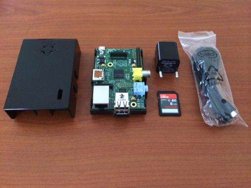 Raspberry Pi Model B, 512MB with Case + SD Card + Power Supply