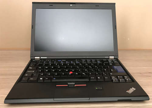 Levono X220 - Core i5 - Brand new battery
