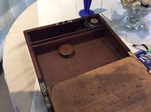 Antique oak writing slope in beautiful condition with key
