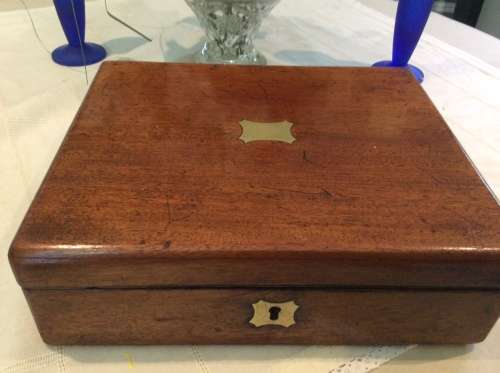 Antique oak writing slope in beautiful condition with key