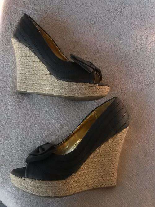 Wedge Heel Size 6 from Rage